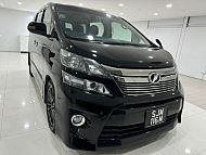 Toyota Vellfire 2.4Z CVT Sunroof 2015 Black